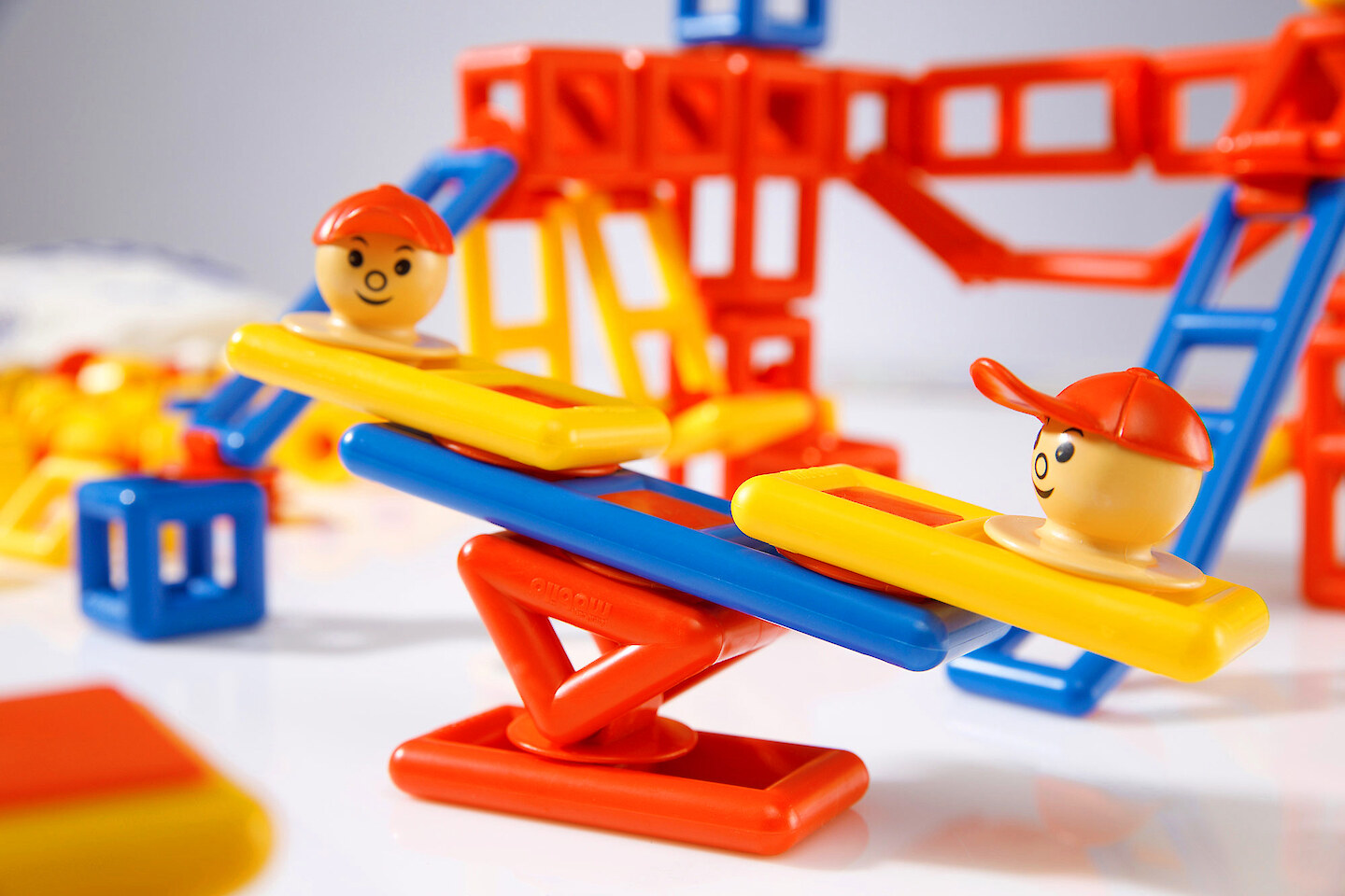 ®plasticant mobilo GmbH construction and learning toy | made in Germany
